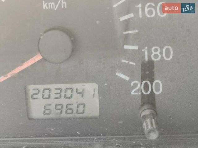 Синий ВАЗ 2110, объемом двигателя 1.5 л и пробегом 203 тыс. км за 900 $, фото 2 на Automoto.ua