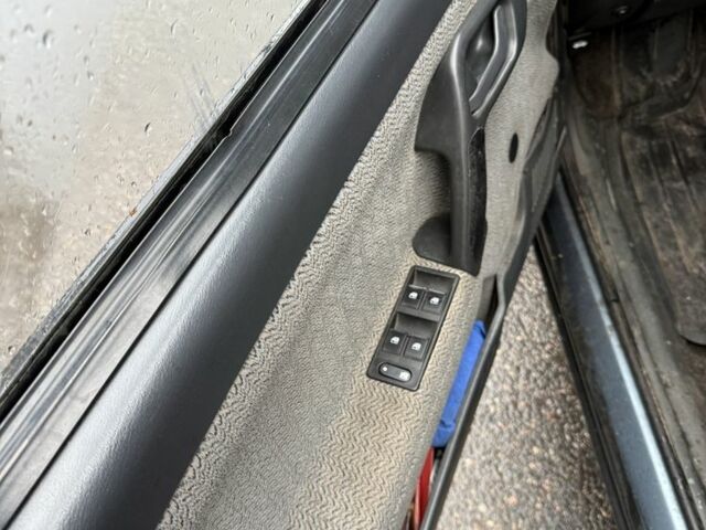 Синій ВАЗ 2110, об'ємом двигуна 1.5 л та пробігом 350 тис. км за 1400 $, фото 4 на Automoto.ua