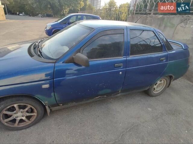 Синий ВАЗ 2110, объемом двигателя 1.5 л и пробегом 203 тыс. км за 900 $, фото 4 на Automoto.ua
