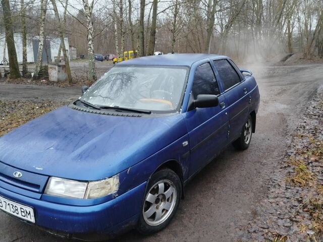 Синий ВАЗ 2110, объемом двигателя 1.5 л и пробегом 300 тыс. км за 1000 $, фото 2 на Automoto.ua
