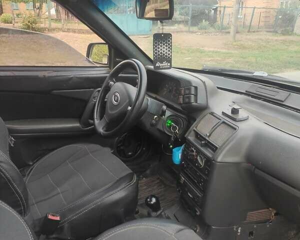 Синий ВАЗ 2110, объемом двигателя 1.5 л и пробегом 298 тыс. км за 1800 $, фото 8 на Automoto.ua