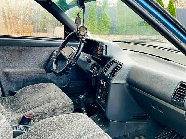 Синий ВАЗ 2110, объемом двигателя 1.6 л и пробегом 182 тыс. км за 1320 $, фото 5 на Automoto.ua