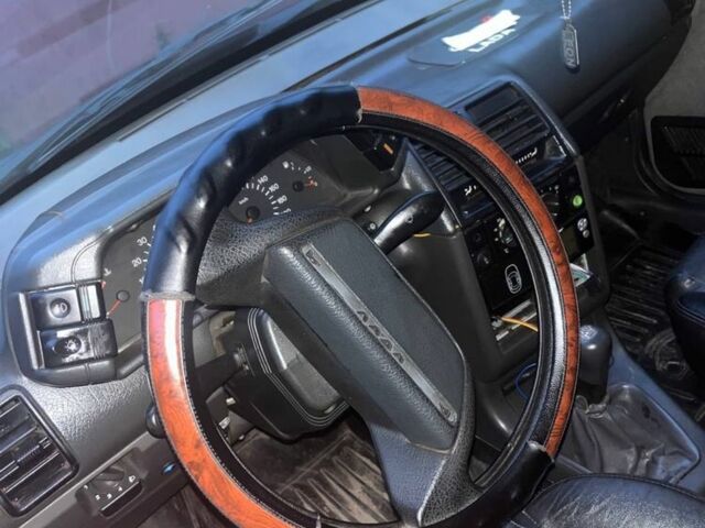 Синий ВАЗ 2110, объемом двигателя 10 л и пробегом 3 тыс. км за 1141 $, фото 4 на Automoto.ua