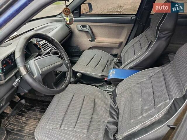 Синій ВАЗ 2110, об'ємом двигуна 1.5 л та пробігом 277 тис. км за 2100 $, фото 4 на Automoto.ua