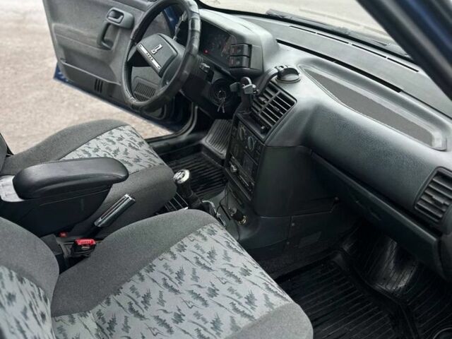 Синий ВАЗ 2110, объемом двигателя 1.6 л и пробегом 101 тыс. км за 1600 $, фото 7 на Automoto.ua