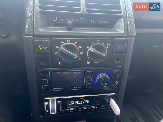 Синий ВАЗ 2110, объемом двигателя 1.6 л и пробегом 170 тыс. км за 2100 $, фото 13 на Automoto.ua