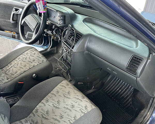Синий ВАЗ 2110, объемом двигателя 1.6 л и пробегом 193 тыс. км за 2800 $, фото 9 на Automoto.ua