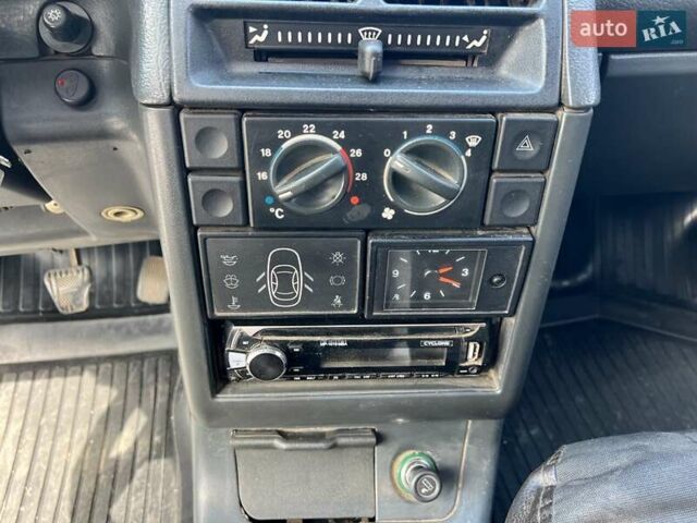 Синий ВАЗ 2110, объемом двигателя 1.6 л и пробегом 364 тыс. км за 1600 $, фото 23 на Automoto.ua