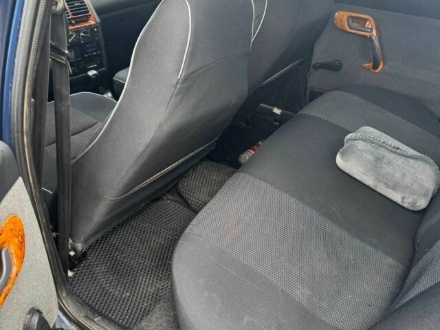 Синій ВАЗ 2110, об'ємом двигуна 1.6 л та пробігом 148 тис. км за 2175 $, фото 4 на Automoto.ua