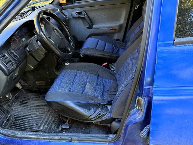Синій ВАЗ 2110, об'ємом двигуна 1.6 л та пробігом 0 тис. км за 2700 $, фото 5 на Automoto.ua