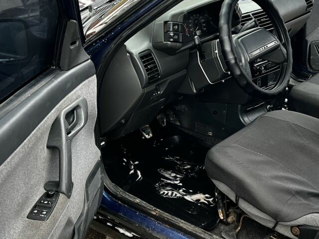 Синий ВАЗ 2110, объемом двигателя 1.6 л и пробегом 285 тыс. км за 1700 $, фото 4 на Automoto.ua