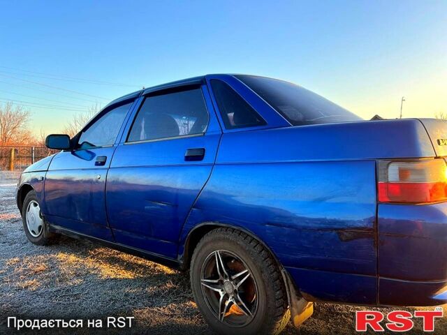 Синий ВАЗ 2110, объемом двигателя 1.6 л и пробегом 263 тыс. км за 1400 $, фото 2 на Automoto.ua