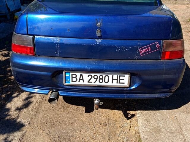 Синий ВАЗ 2110, объемом двигателя 1.6 л и пробегом 214 тыс. км за 2400 $, фото 4 на Automoto.ua