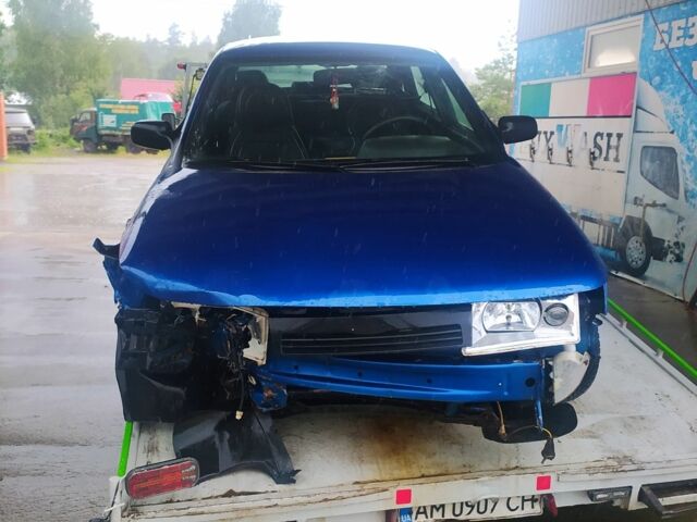 Синий ВАЗ 2110, объемом двигателя 0 л и пробегом 167 тыс. км за 1000 $, фото 3 на Automoto.ua