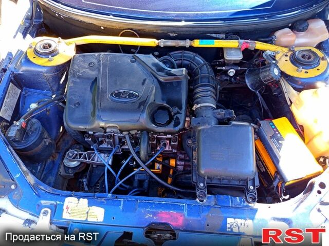 Синий ВАЗ 2110, объемом двигателя 1.6 л и пробегом 214 тыс. км за 2400 $, фото 1 на Automoto.ua