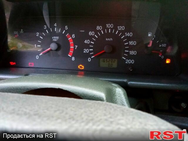 Синий ВАЗ 2110, объемом двигателя 1.6 л и пробегом 165 тыс. км за 2250 $, фото 4 на Automoto.ua