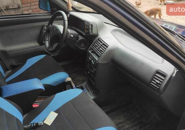 Синий ВАЗ 2110, объемом двигателя 1.6 л и пробегом 321 тыс. км за 1999 $, фото 6 на Automoto.ua