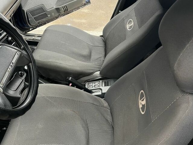 Синий ВАЗ 2110, объемом двигателя 1.6 л и пробегом 285 тыс. км за 1700 $, фото 5 на Automoto.ua