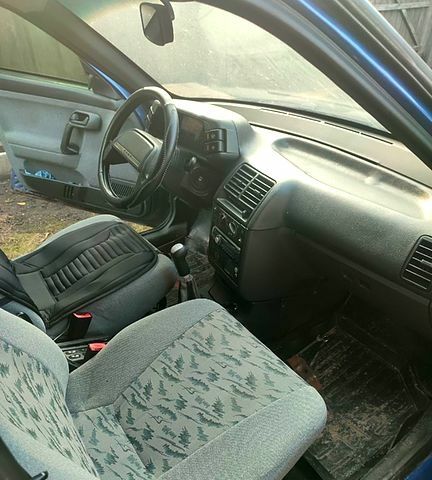 Синий ВАЗ 2110, объемом двигателя 1.6 л и пробегом 240 тыс. км за 1700 $, фото 2 на Automoto.ua
