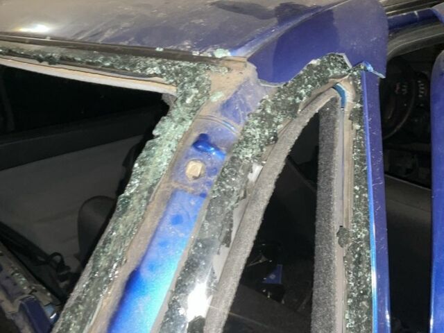 Синий ВАЗ 2110, объемом двигателя 1.6 л и пробегом 57 тыс. км за 550 $, фото 2 на Automoto.ua