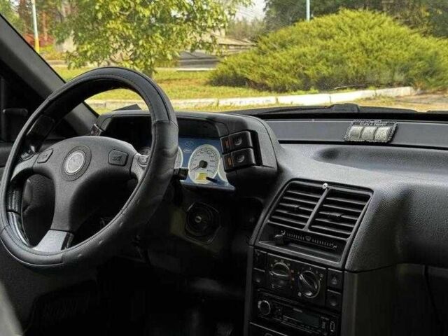Синий ВАЗ 2110, объемом двигателя 1.5 л и пробегом 232 тыс. км за 1080 $, фото 4 на Automoto.ua