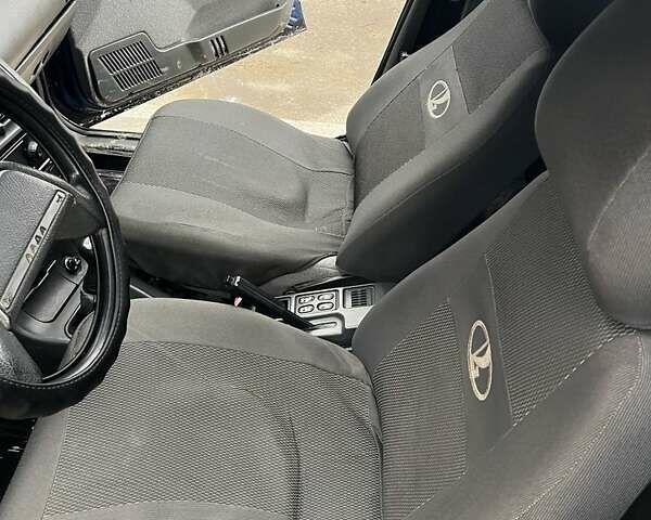 Синій ВАЗ 2110, об'ємом двигуна 1.6 л та пробігом 285 тис. км за 1700 $, фото 4 на Automoto.ua