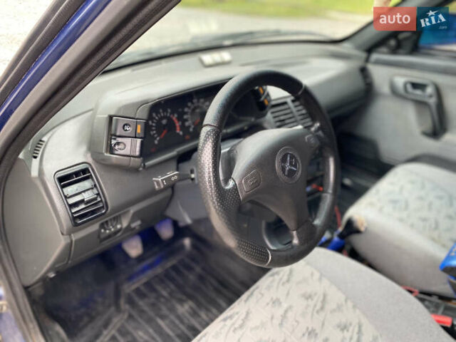 Синий ВАЗ 2110, объемом двигателя 1.6 л и пробегом 327 тыс. км за 1650 $, фото 25 на Automoto.ua