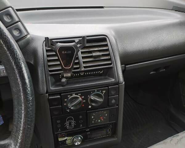 Синій ВАЗ 2110, об'ємом двигуна 1.6 л та пробігом 222 тис. км за 1700 $, фото 9 на Automoto.ua
