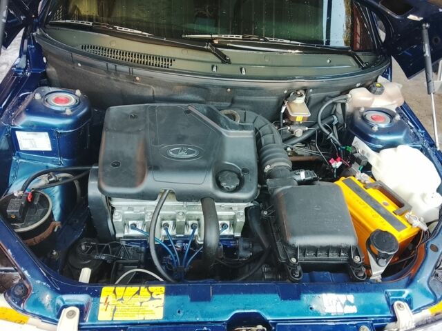 Синий ВАЗ 2110, объемом двигателя 1.6 л и пробегом 200 тыс. км за 2000 $, фото 6 на Automoto.ua