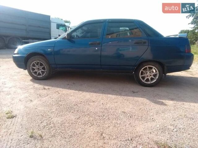 Синий ВАЗ 2110, объемом двигателя 1.6 л и пробегом 260 тыс. км за 2200 $, фото 1 на Automoto.ua