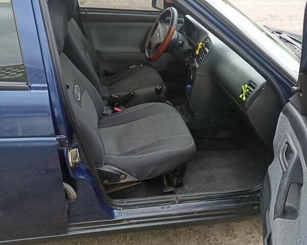 Синій ВАЗ 2110, об'ємом двигуна 1.6 л та пробігом 165 тис. км за 2850 $, фото 1 на Automoto.ua