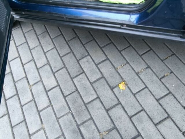 Синий ВАЗ 2110, объемом двигателя 1.6 л и пробегом 128 тыс. км за 3300 $, фото 4 на Automoto.ua