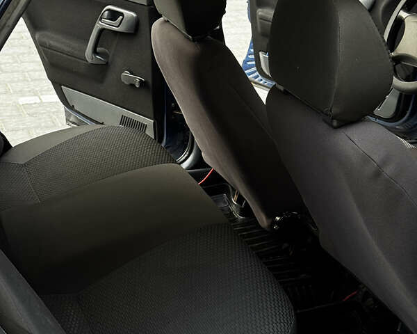 Синий ВАЗ 2110, объемом двигателя 1.6 л и пробегом 115 тыс. км за 2600 $, фото 22 на Automoto.ua