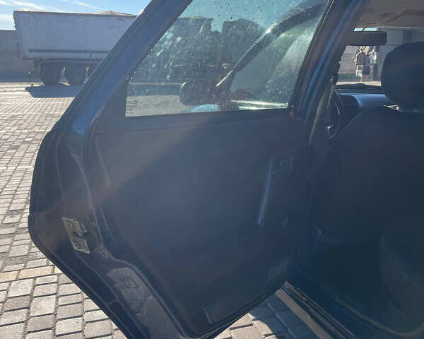 Синій ВАЗ 2110, об'ємом двигуна 1.6 л та пробігом 255 тис. км за 1750 $, фото 8 на Automoto.ua