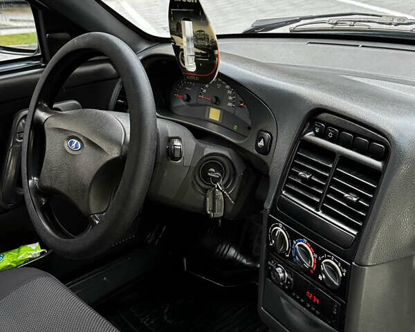 Синий ВАЗ 2110, объемом двигателя 1.6 л и пробегом 115 тыс. км за 2550 $, фото 26 на Automoto.ua