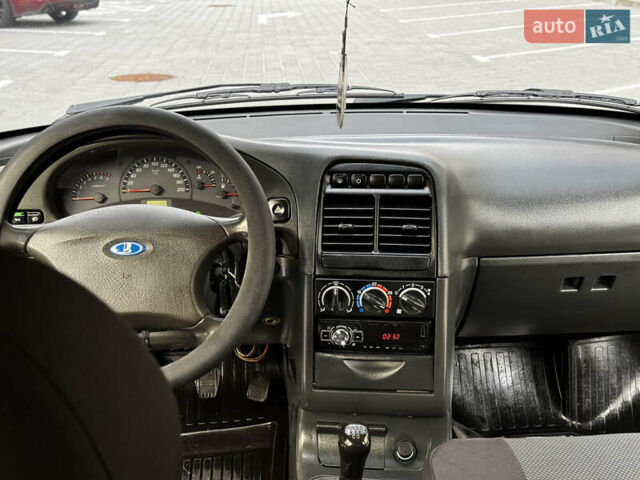 Синий ВАЗ 2110, объемом двигателя 1.6 л и пробегом 115 тыс. км за 2600 $, фото 25 на Automoto.ua