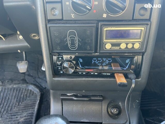 Зелений ВАЗ 2110, об'ємом двигуна 0 л та пробігом 180 тис. км за 1600 $, фото 3 на Automoto.ua