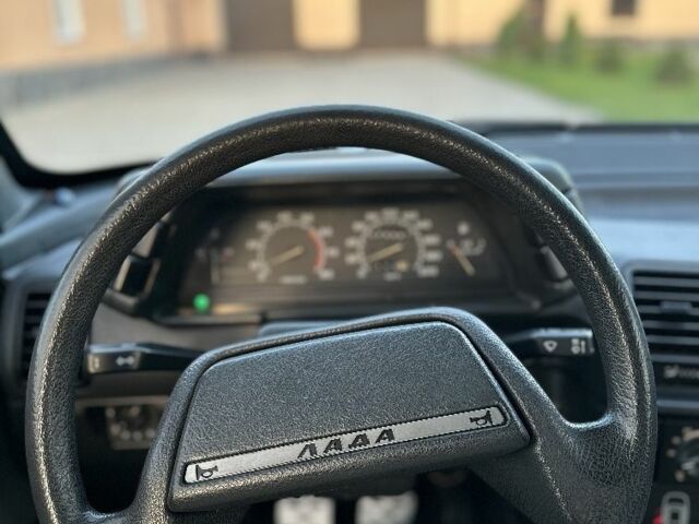 Зеленый ВАЗ 2110, объемом двигателя 1.5 л и пробегом 310 тыс. км за 1800 $, фото 5 на Automoto.ua