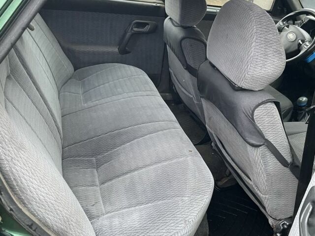 Зеленый ВАЗ 2110, объемом двигателя 1.5 л и пробегом 3 тыс. км за 1100 $, фото 2 на Automoto.ua