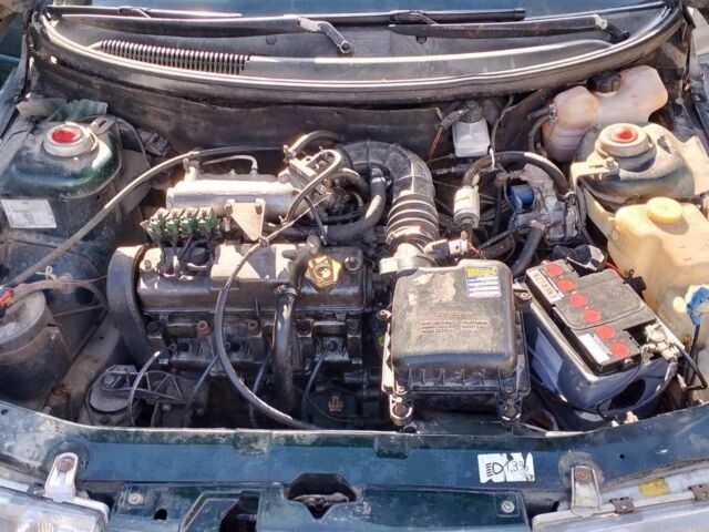 Зелений ВАЗ 2110, об'ємом двигуна 1.5 л та пробігом 1000 тис. км за 1100 $, фото 7 на Automoto.ua