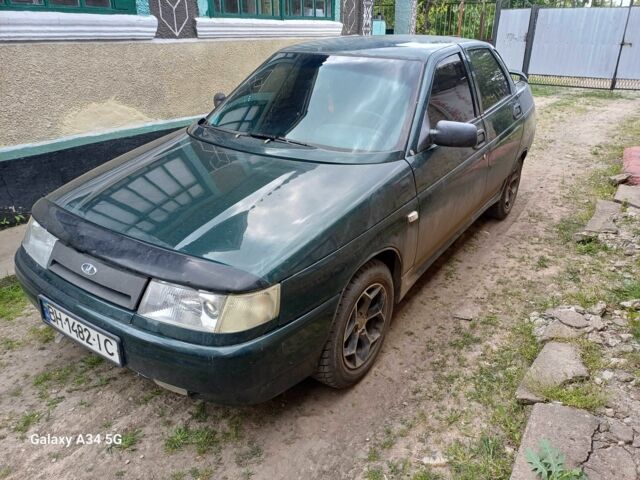 Зеленый ВАЗ 2110, объемом двигателя 1.5 л и пробегом 200 тыс. км за 3000 $, фото 2 на Automoto.ua