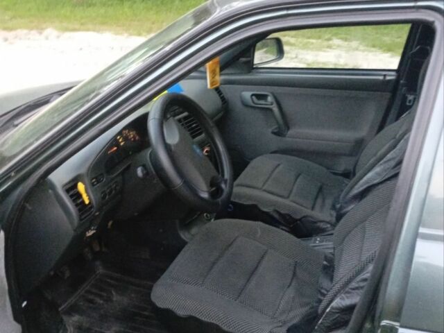 Зелений ВАЗ 2110, об'ємом двигуна 1.6 л та пробігом 100 тис. км за 2200 $, фото 1 на Automoto.ua