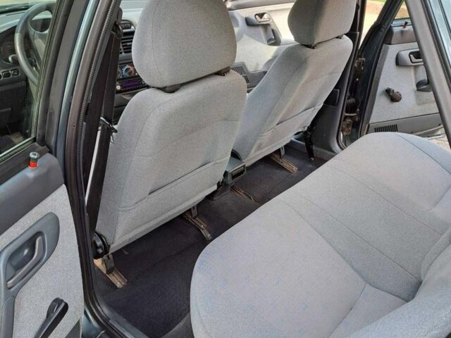 Зелений ВАЗ 2110, об'ємом двигуна 1.6 л та пробігом 67 тис. км за 3300 $, фото 12 на Automoto.ua