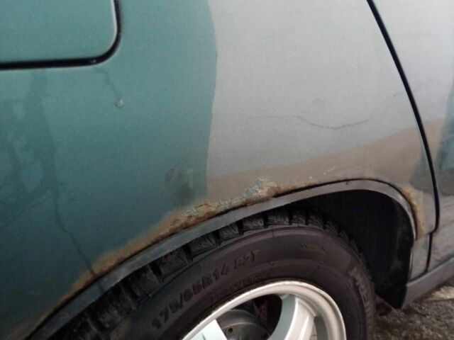 Зеленый ВАЗ 2110, объемом двигателя 1.6 л и пробегом 158 тыс. км за 1700 $, фото 7 на Automoto.ua