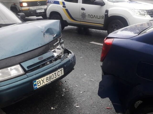 Зелений ВАЗ 2110, об'ємом двигуна 1.5 л та пробігом 290 тис. км за 500 $, фото 5 на Automoto.ua