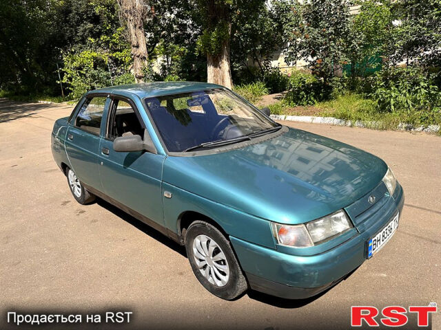 Зеленый ВАЗ 2110, объемом двигателя 1.5 л и пробегом 200 тыс. км за 1250 $, фото 3 на Automoto.ua