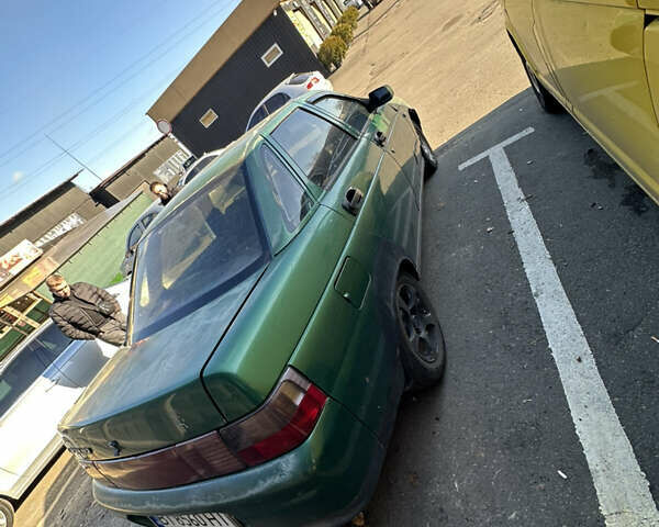 Зеленый ВАЗ 2110, объемом двигателя 1.5 л и пробегом 333 тыс. км за 900 $, фото 2 на Automoto.ua