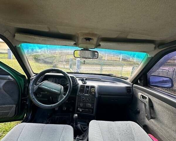 Зеленый ВАЗ 2110, объемом двигателя 1.5 л и пробегом 370 тыс. км за 1700 $, фото 5 на Automoto.ua