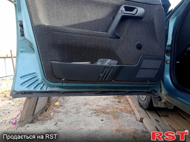 Зелений ВАЗ 2110, об'ємом двигуна 1.5 л та пробігом 177 тис. км за 1600 $, фото 2 на Automoto.ua
