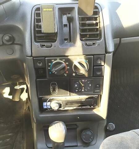 Зеленый ВАЗ 2110, объемом двигателя 1.5 л и пробегом 186 тыс. км за 1299 $, фото 14 на Automoto.ua